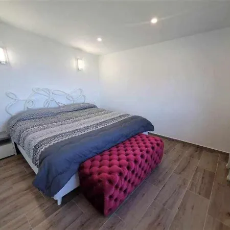 Conejo: Canarian Retreat With Private Wellness Amenities *